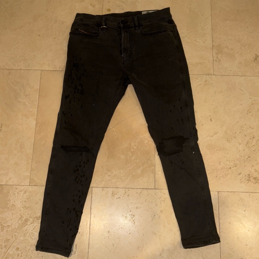 Diesel D-ISTORT Super Skinny Ripped Jeans. 30x28.
